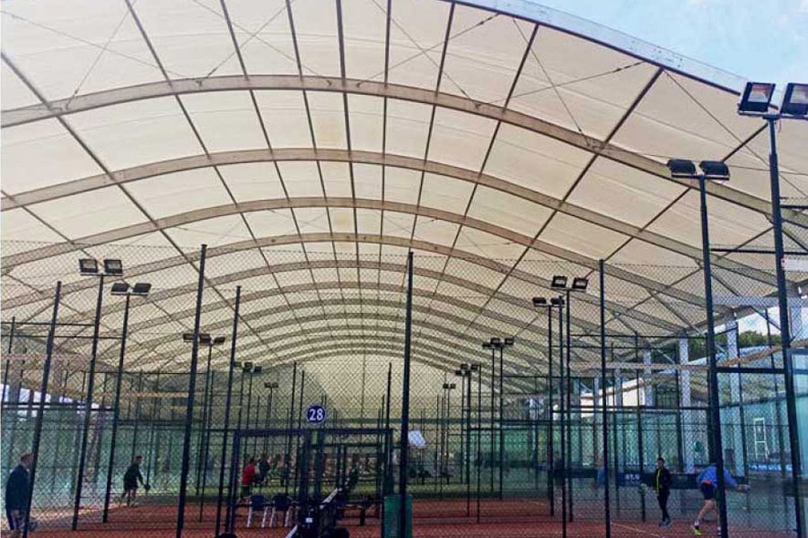 Padel court roof in Madrid