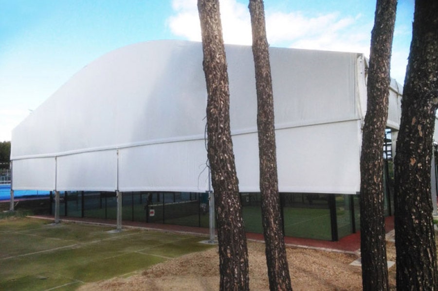 Padel court roof in Madrid