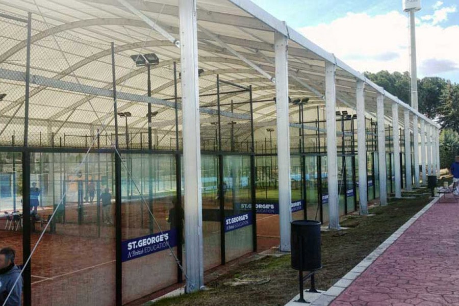 Padel court roof in Madrid