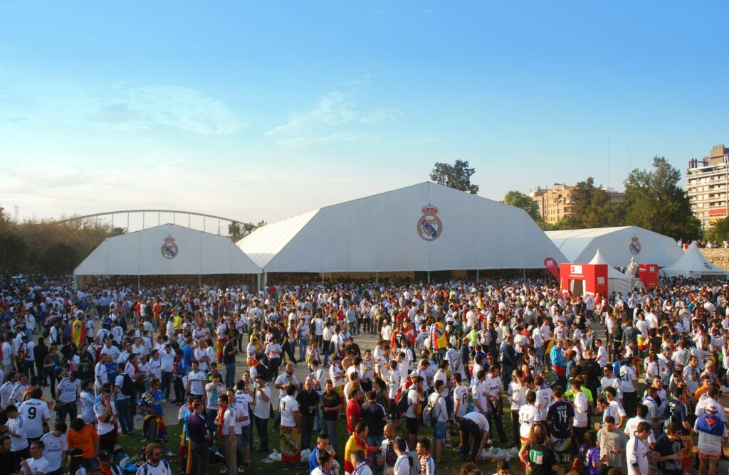 Cubierta para fan zone Real Madrid