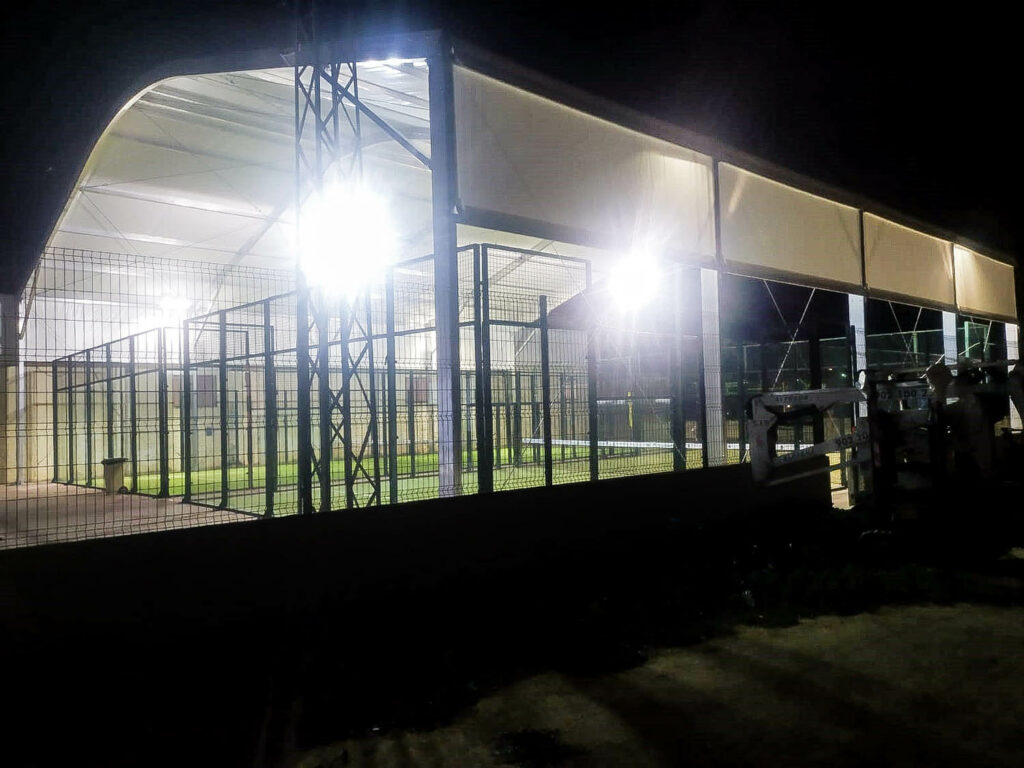 Padel court canopy in Sevilla